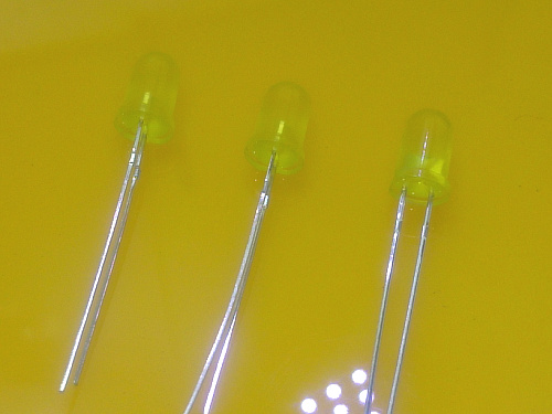 LEDLED light F5 5mm yellow hair yellow light LED yellow light LED super bright long foot