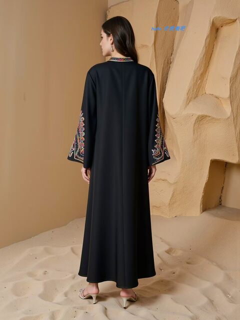 New Middle Eastern Dubai Women's Long Dress with Rope Embroidery Robe Dress