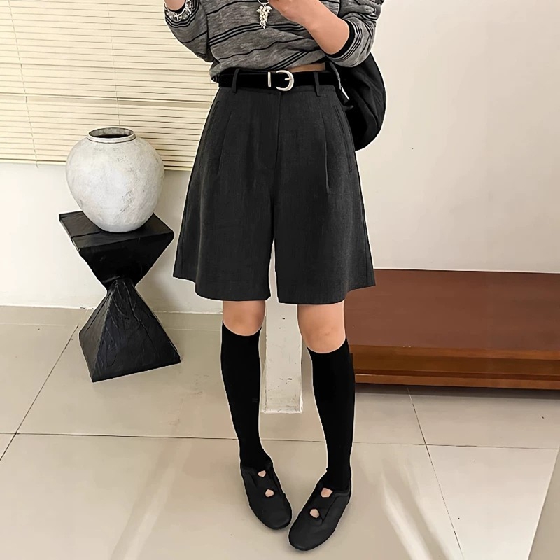 Dark Gray Suit Wide-Leg Five-Point Pants for Women, 2026 Autumn New Style, Loose and Slimming A-Line Casual Mid-Length Pants, Bootcut Pants Dark Gray Suit Wide-Leg Five-Point Pants for Women, 2026 Autumn New Style, Loose and Slimming A-Line Casual Mid-Length Pants, Bootcut Pants