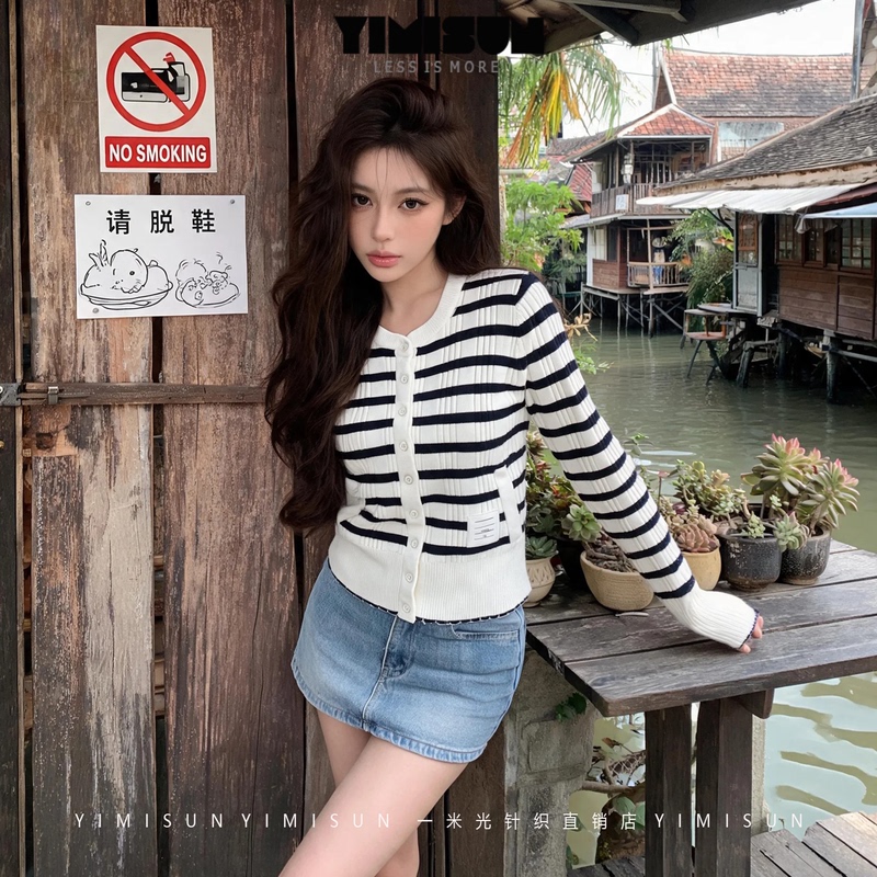 Yimisun American-Style Color-Blocked Striped Round-Neck Knitted Cardigan for Women, Buttoned Slim-Fit Sweater, Short Jacket