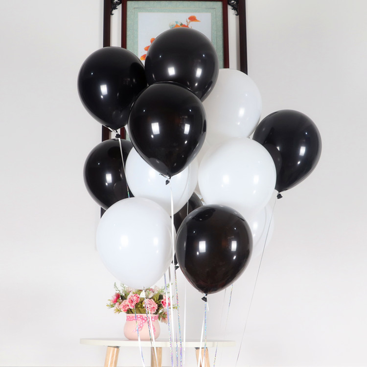 Thickened black and white balloons wholesale 100 packs of wedding wedding decoration supplies wedding room party shooting birthday arrangement