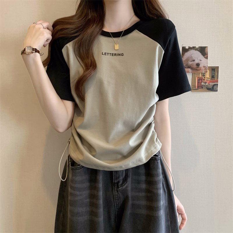 夏用のレディース用大きいサイズ不規則肩半袖Tシャツ、スリムなアメリカンレトロラグランドローストリングショートトップ（太めmm）