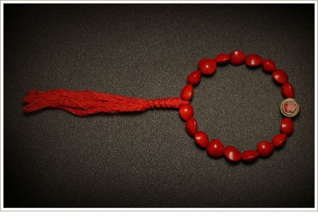 Nguyên bản SpongeBob Psychic Transit Red Heart Bodhi Bracelet Bracelet Red Mascot Gift Jewelry Nữ vòng đá