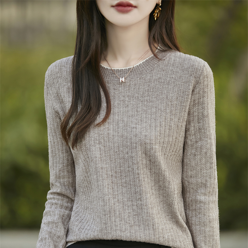 Lace Round Neck New Autumn and Winter Pullover Inner Sweater Plus Size Women's Bottoming Shirt Loose Age-Reducing Knitted Top for Women