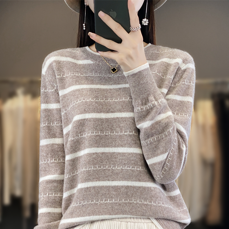 Round Neck Casual Striped Sweater Knitted Base Shirt for Women Loose Sweater Autumn and Winter New Soft Inner Wear Spring and Autumn Top
