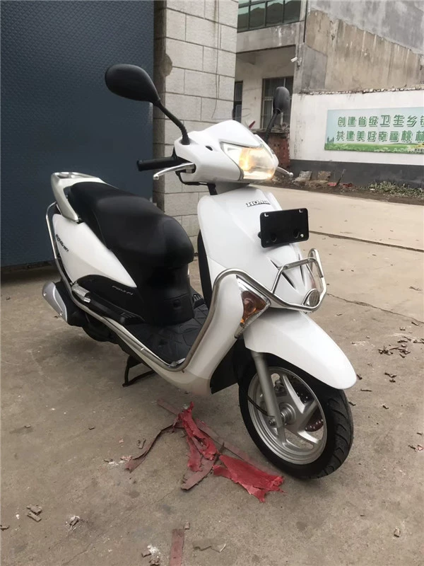 Bình xịt điện nhập khẩu làm mát bằng nước nhập khẩu Honda Jia Yu 110cc nước ba nước bốn xe tay ga nữ mới - mortorcycles