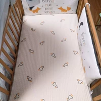 Белая кровать из утенка