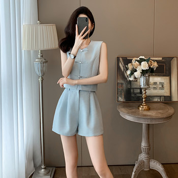 Summer Stylish and Age-Reducing High-End Elegant Short Shorts Set for Petite Women with a Sophisticated Chanel-Inspired Look, Two-Piece Set