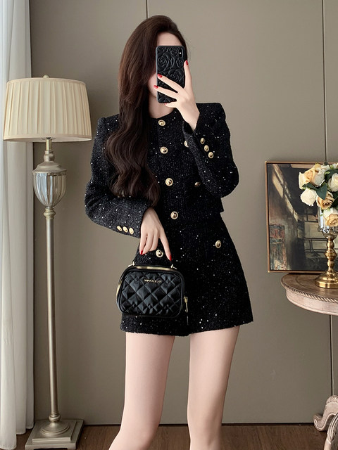 Autumn age-reducing fashion sweet cool royal sister rich daughter western style small fragrance suit feminine temperament shorts two-piece set