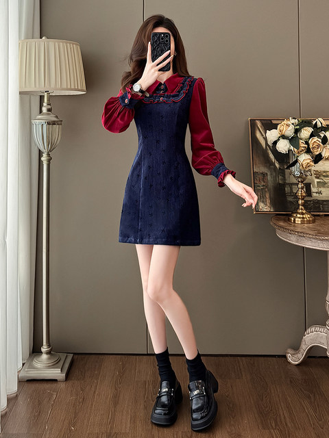French Retro Long-Sleeved Waist-Cinching Dress for Women, Rich Lady Style, Elegant and Luxurious, Age-Reducing, Chic and Stylish Little Chanel-Style Dress