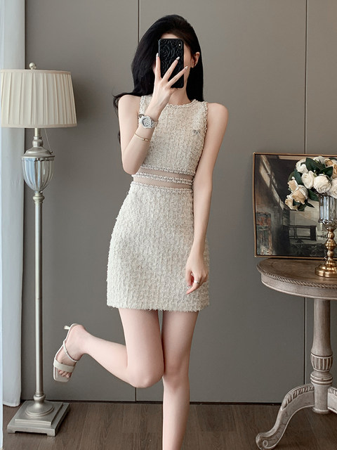 Summer Socialite Elegant French Light Luxury Sleeveless Dress with Exposed Waist, Sexy Little Chanel-Style Dress for Women with a High-End Feel