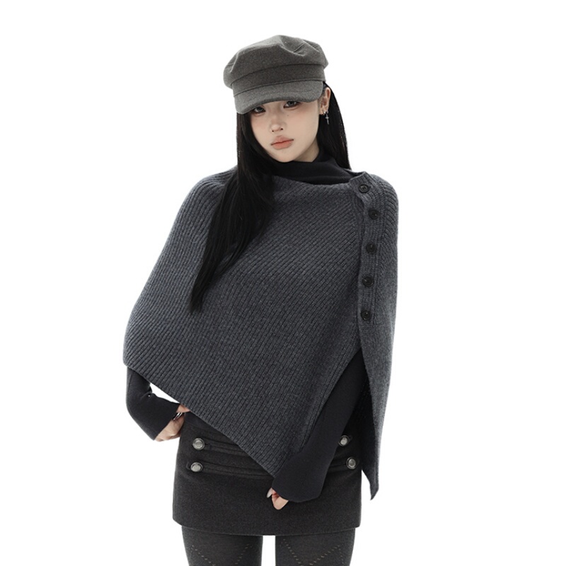 Unique Designer Loose-Fitting Oversized Cape Sweater for Women, Autumn and Winter Outerwear with Shoulder Protection, Stylish and Elegant Knit Shawl