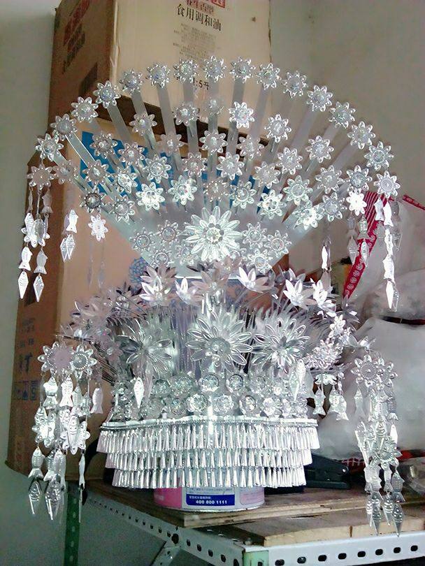 Ethnic minority silver accessories Hat and Dong ethnic Miao ethnic group stage headwear photo props performance No discoloration Item Circle