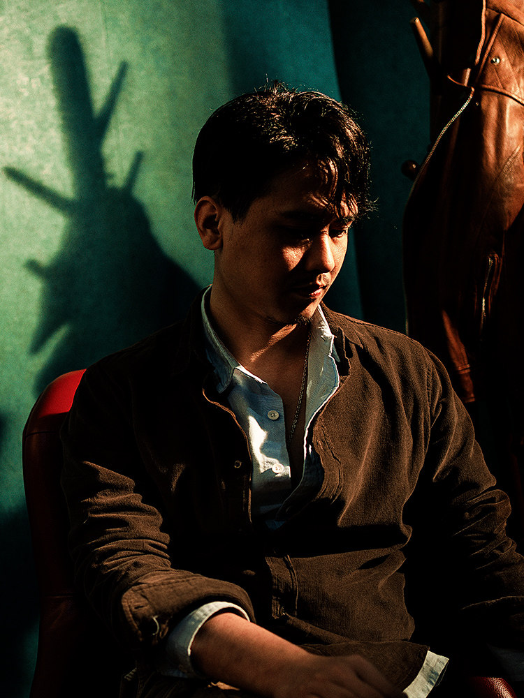 Mochen men's youth American casual corduroy retro shirt Solid color Ruffian handsome cotton loose shirt jacket