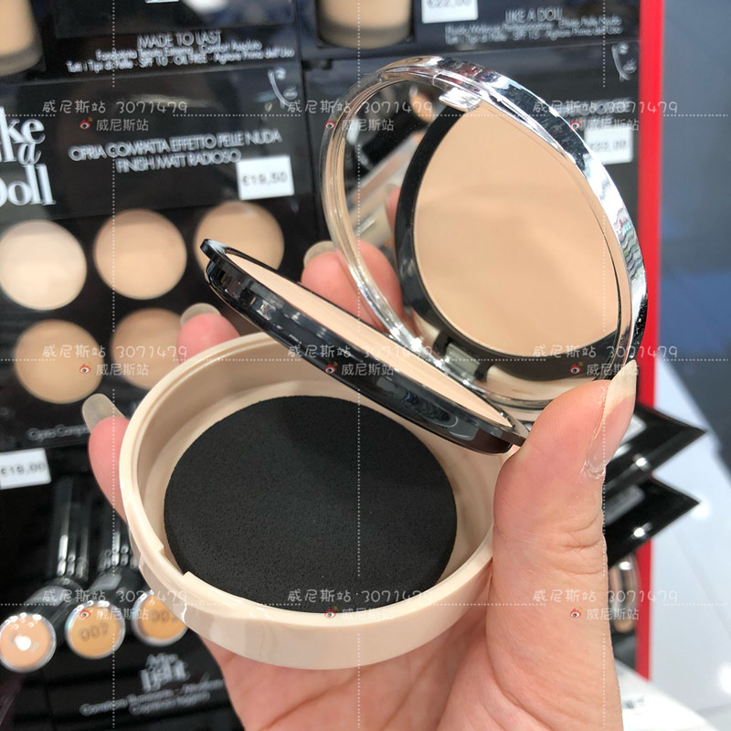 Spot Italy Pupa / Bao Bạch lâu trôi kiểm soát dầu mờ ướt và khô sử dụng hai lần bột che khuyết điểm giữ ẩm - Bột nén phấn phủ fenty beauty