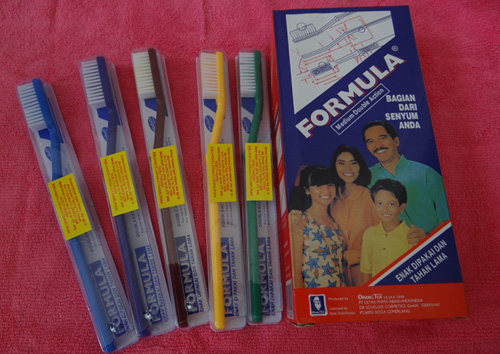 12 (a 4 Yuan) original for imported West German Beauty toothbrush big brush head hard hair toothbrush