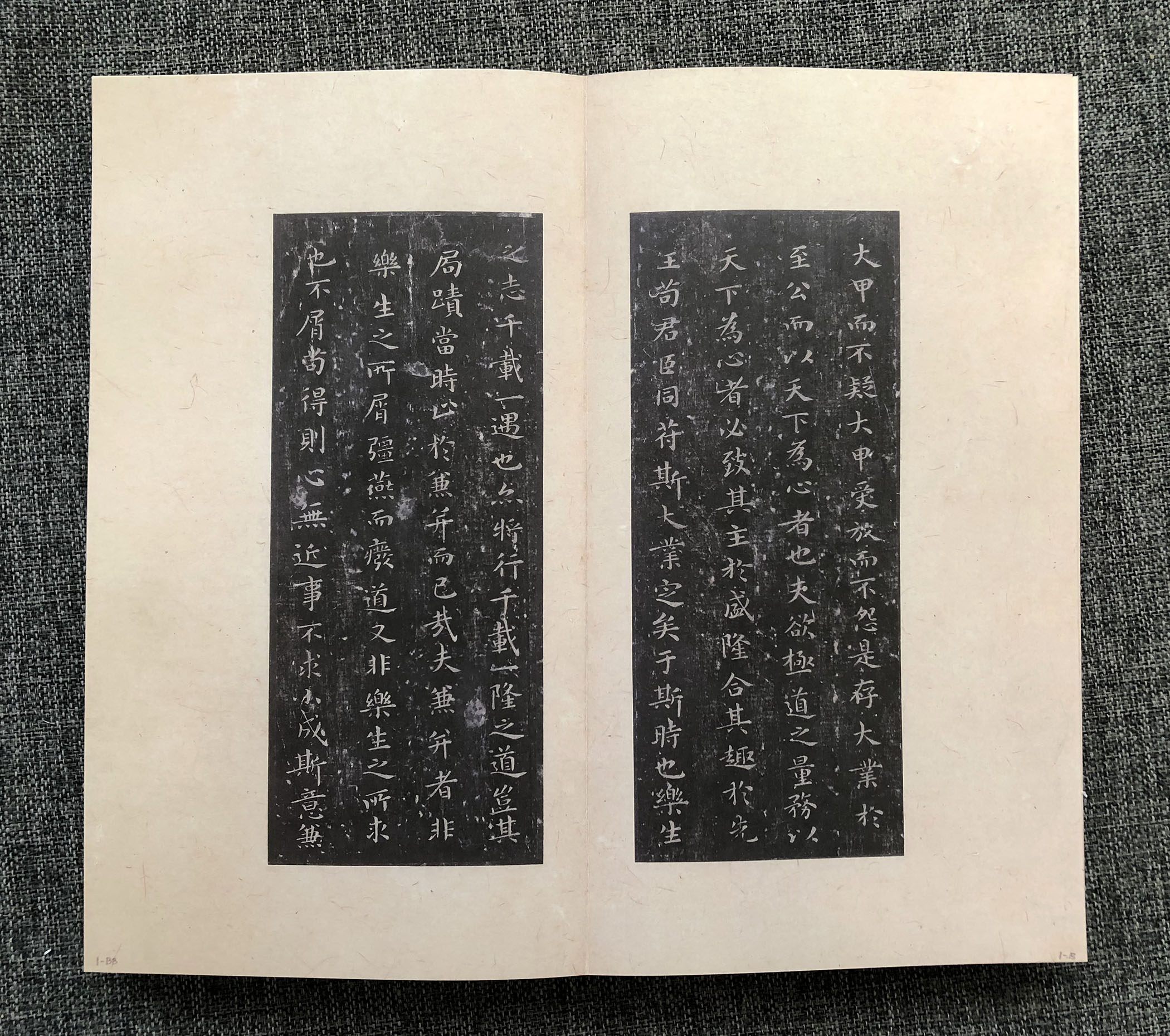 Каллиграфия, печать резки (новый) 善本碑帖精华 唐刻宋拓晋唐小楷八种 精装本 大都会藏西泠印社