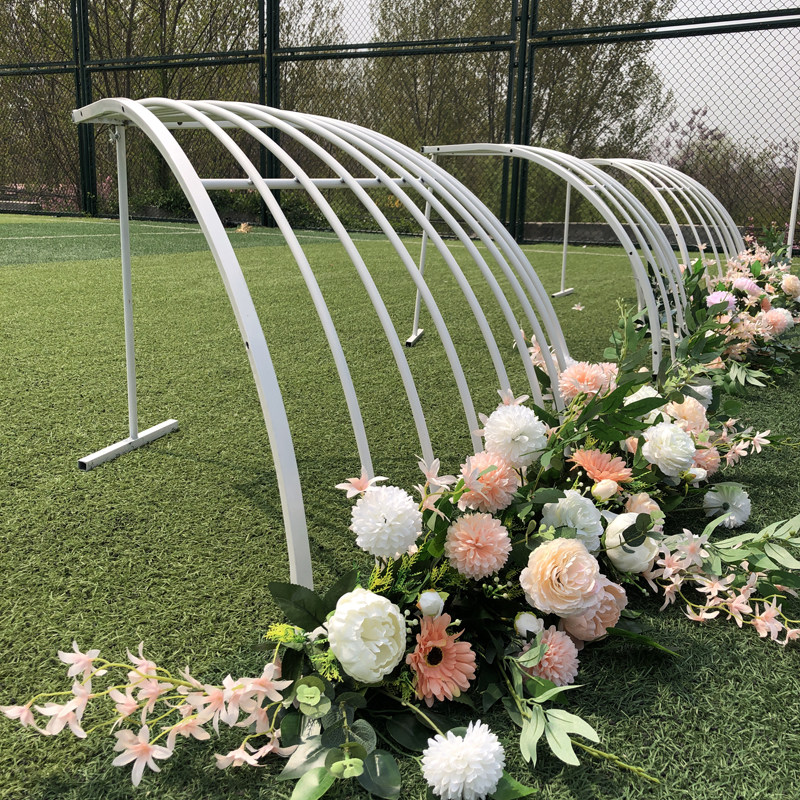 New wedding props white phoenix tail big wave grid iron road lead wedding layout runway golden ornaments