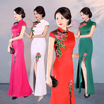 Qipao walk show with a long style performance Dream dance performance Increase code Fat people Etiquette Greeting in the Old Age Liondresses Dress