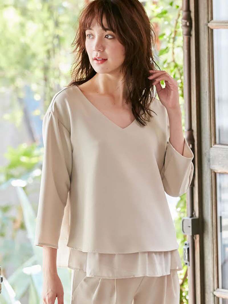 Japan foreign trade original single 17 spring and summer new V-neck maternity nursing T-shirt postpartum nursing clothes nursing clothes