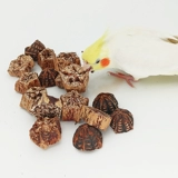 Кафе желе сухой, он приказал попугаю укусить игрушечные фрукты и кусочки фруктов DIY птицы, чтобы найти пищевые материалы