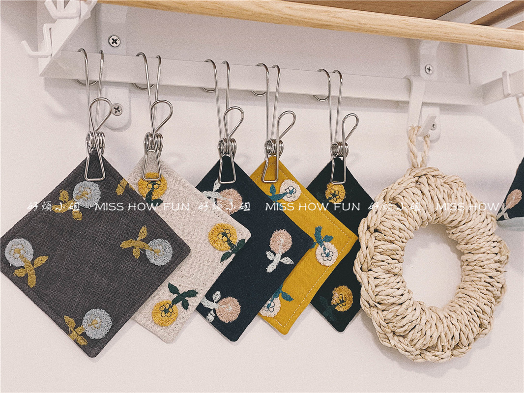 INS Japan's non-Japanese Asian-style embroidered flower cotton linen simple tablecloth anti-slip tea cup cup handle