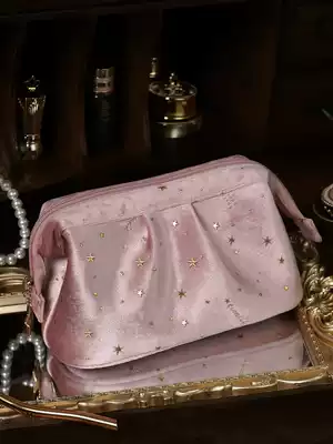 Portable small cosmetic bag female portable 2021 New Super Fire ins wind Net red senior sense cosmetic bag storage bag