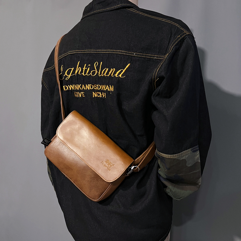 threebox men's and women's small chest bag Japan and South Korea trend messenger bag casual soft leather men's bag sports messenger bag shoulder bag