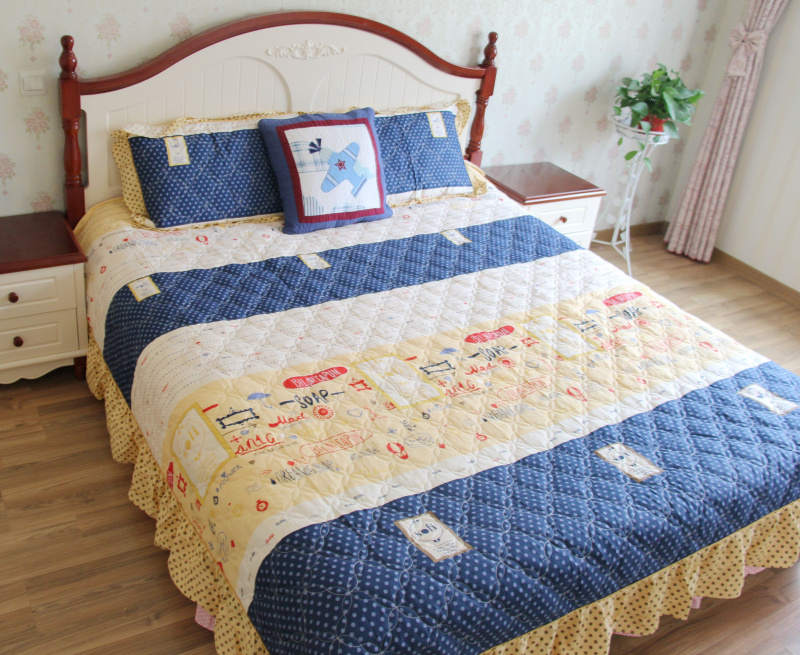 Bộ đồ giường Hàn Quốc ba mảnh hoạt hình Hello Kitty catty mèo con học sinh công chúa gió bông bông bốn mảnh drap giuong
