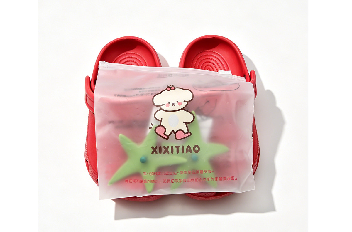 Cute Tomato-Shaped Children's Sandals for Boys and Girls, Summer Outdoor Arch Support Non-Slip Parent-Child Clogs — 33