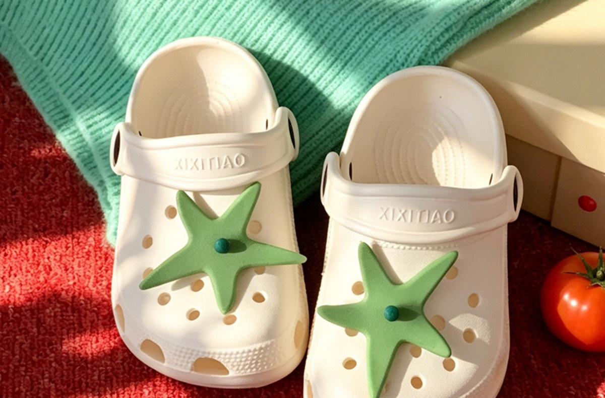 Cute Tomato-Shaped Children's Sandals for Boys and Girls, Summer Outdoor Arch Support Non-Slip Parent-Child Clogs — 31