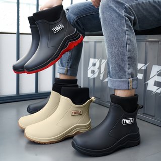 Winter warm and fashionable rain boots with cotton cover for men