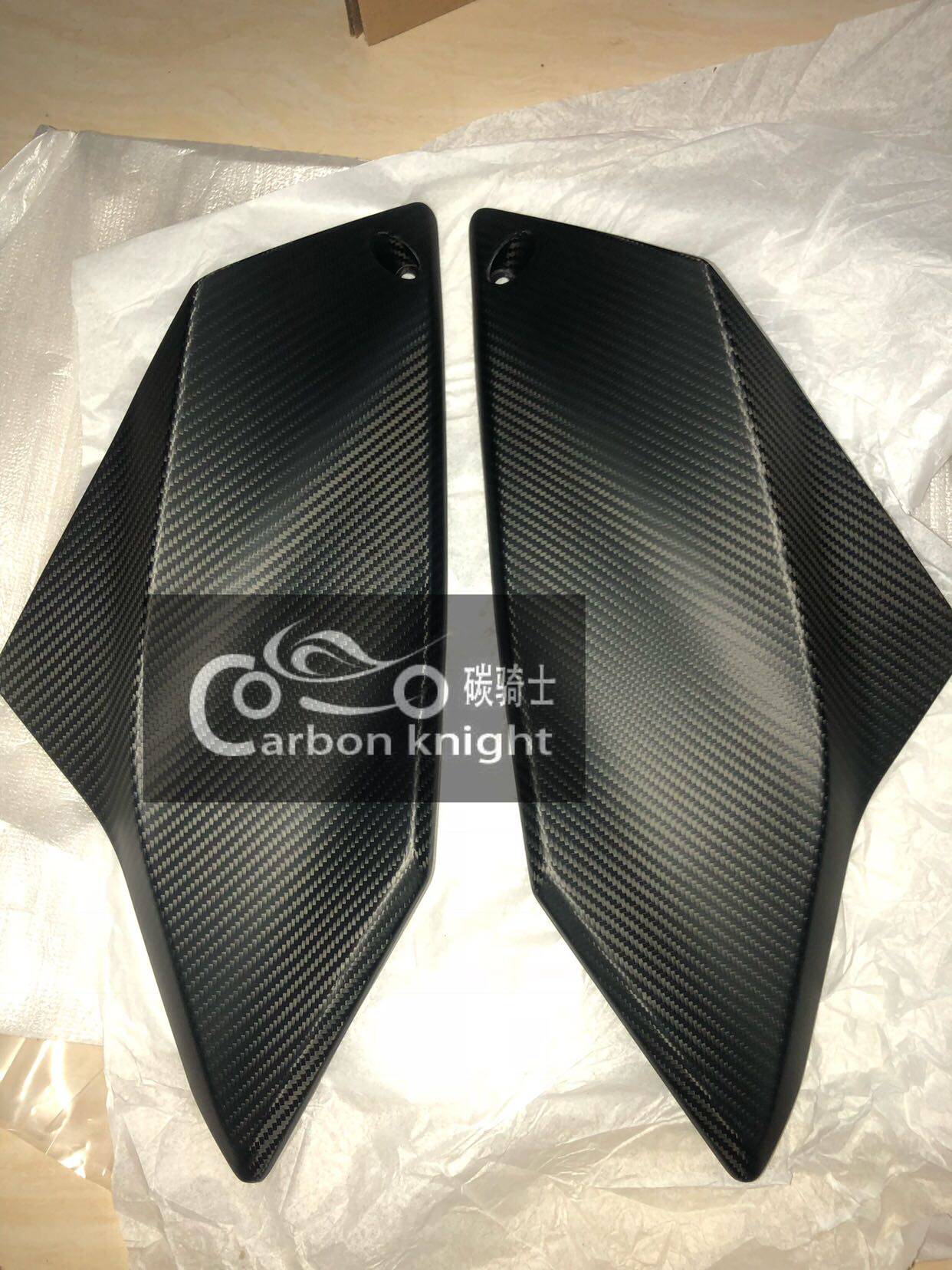 KTM 1290 side version of carbon fiber side version