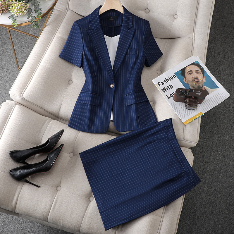 Short-Sleeved Striped Blazer for Women, Thin Summer Style, Elegant Professional Suit, Formal Attire, Hotel Front Desk Work Uniform