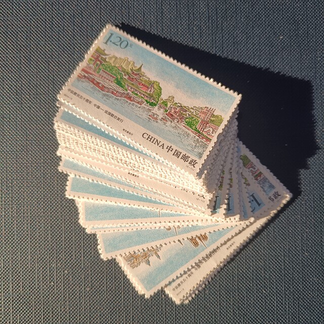 2014-3 50th Anniversary of the Establishment of Diplomatic Relations between China and France Stamp Collection and Letters 10 Sets of 20 Pieces