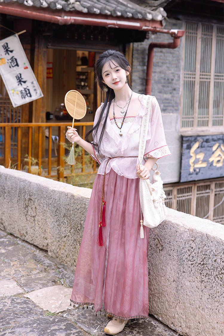 Китайцы одежда наборы 川黛时光：风回南诏 坦领上衣灯笼裤改良汉服国风汉元素套装女夏