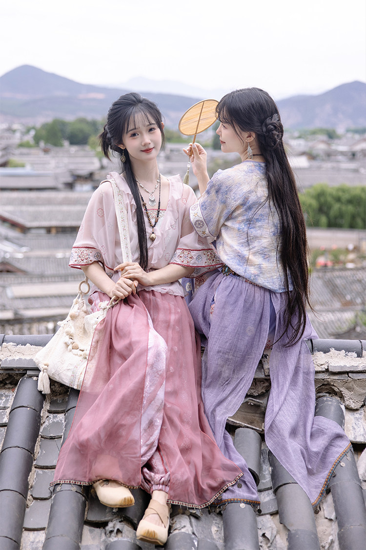 Китайцы одежда наборы 川黛时光：风回南诏 坦领上衣灯笼裤改良汉服国风汉元素套装女夏