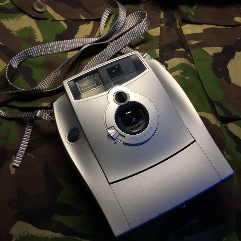 Polaroid Wide Format 1200Ff, Good Color, Good Function, Good Lenses, One-Time Imaging Film Film, Middle-Aged Hot
