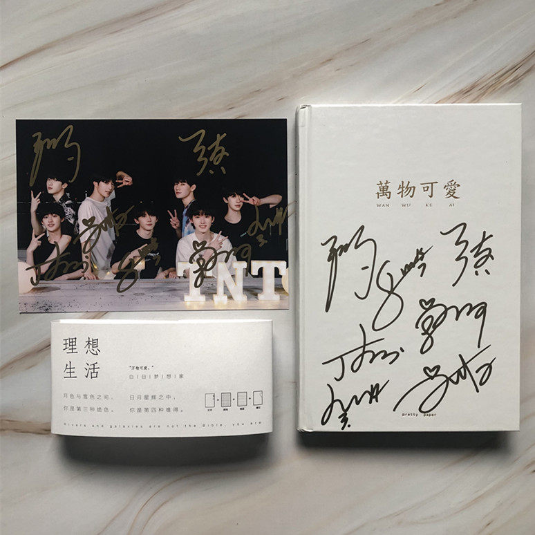 Teens in Times (TNT) グループのサイン入り写真ノートとグッズ: Song Yaxuan、Liu Yaowen、Ma Jiaqi、Ding Chengxin、Yan Haxiang