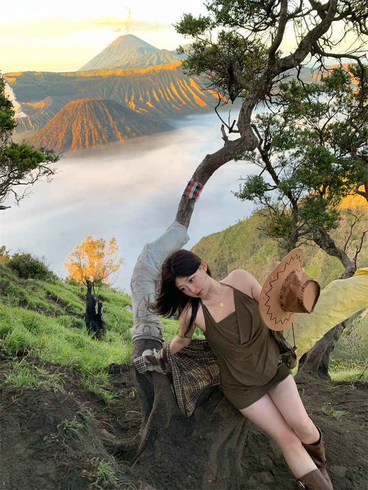 周白子 印尼火山襯衫 秋季新款微胖格子薄款百搭通勤胖mm外套上衣|襯衫|ETMall東森購物網
