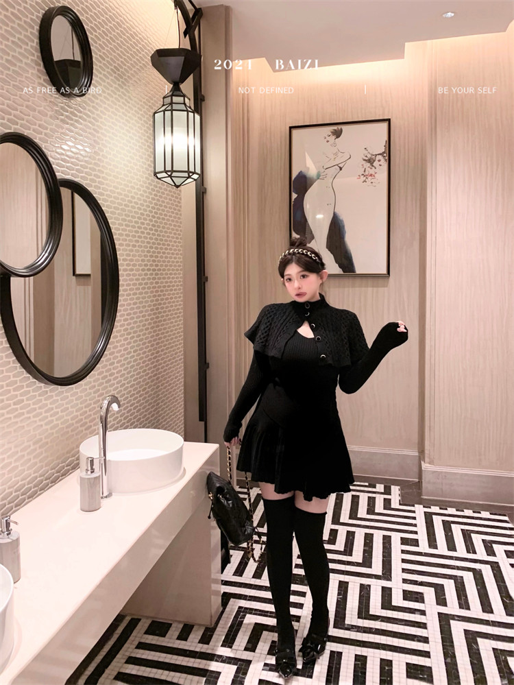 周白子 魔女宅急便 微胖修身顯瘦斗篷&V領毛衣真兩件女上衣秋|毛針織衫|ETMall東森購物網