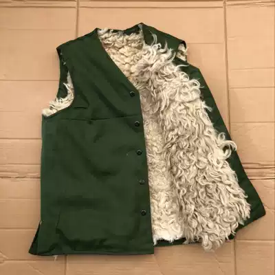 Old-fashioned 65-style wool horse clip fur one-piece small vest cold-proof and warm wool vest army green