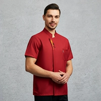 Красные короткие рукава в национальном стиле.