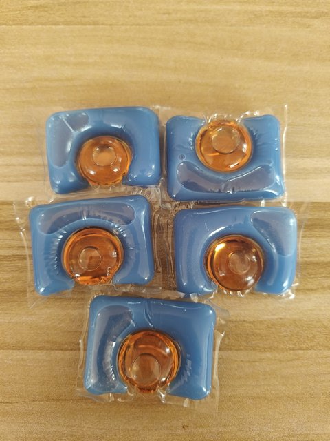 Velox Laundry Beads 9X Laundry Beads, Sports Sterilization, Removes Odors, Sweat Odor, Stubborn Stains, Long-Lasting Fragrance, Sample Size