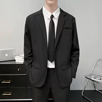 Черная 70 куртка+белая длинная рубашка+черный галстук