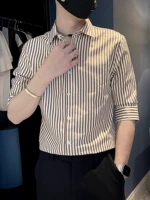 Рубашка в красную полоску