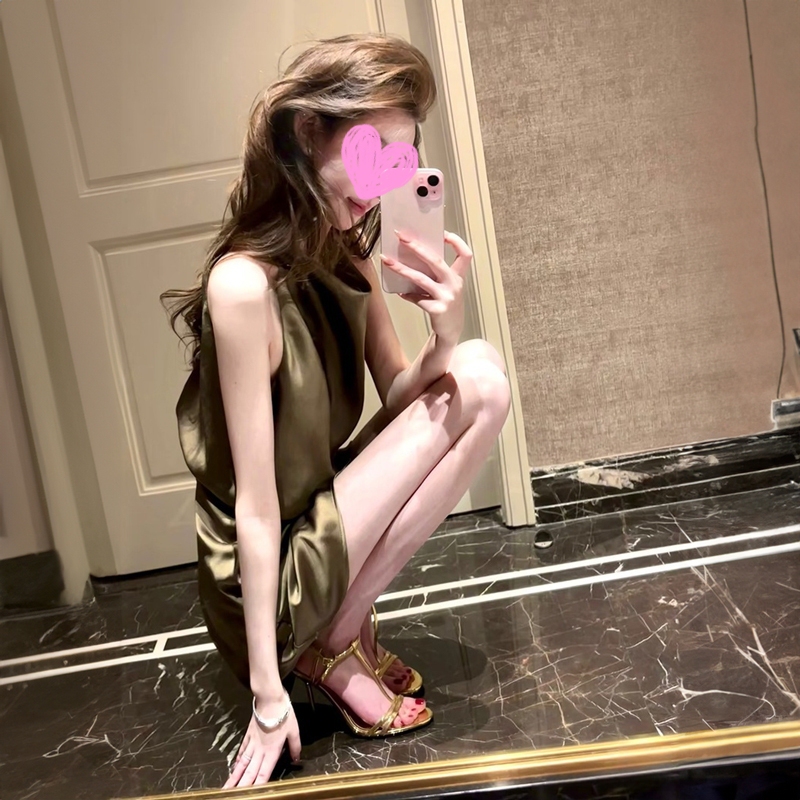 French Satin Acetate Halter Dress for Women, Light Luxury High-End Dress, Sophisticated Short Birthday Party Dress French Satin Acetate Halter Dress for Women, Light Luxury High-End Dress, Sophisticated Short Birthday Party Dress