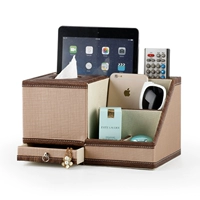 Темно -коричневое дерево