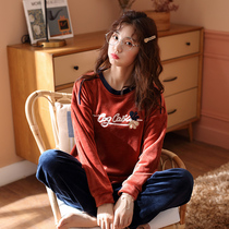 Lady Autumn Winter Lady Coral Suede Pajamas Thin Island Suede Spring Autumn Style Flannel Suede Womans family clothes suit can be worn out