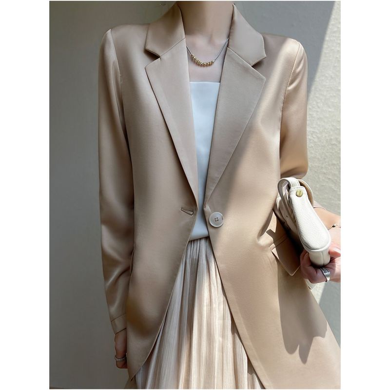 Light Luxury and Elegant Satin Suit Jacket for Women, 2026 Spring and Summer New Style, Loose Fit, Slimming, Long-Sleeved, Suitable for Workplace and Commuting